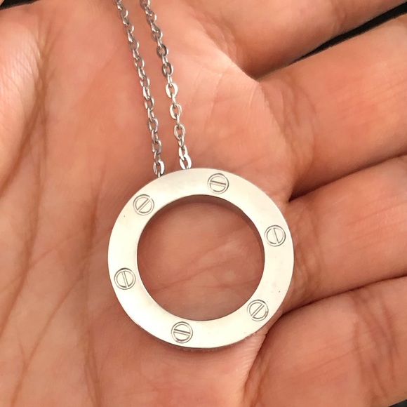 Screw Circle Pendant Necklace - Picture 10 of 12